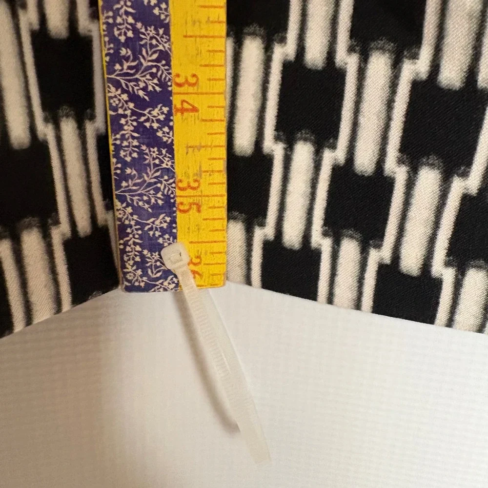 London‎ Times S/L Sheath Dress Black White Geometric Print Size 12 Career
